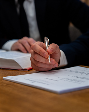 Zivilrecht (Schadenersatzrecht - Bürgerliches Recht - Verbraucherrecht - Erbrecht - Vorsorgevollmachten - Ehe- und Scheidungsrecht - Obsorgerecht – Unterhaltsrecht - Versicherungsrecht – Vertragsrecht)